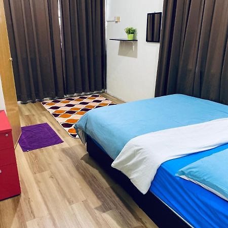 Casa Drezqi Homestay Melaka Private Pool ภายนอก รูปภาพ