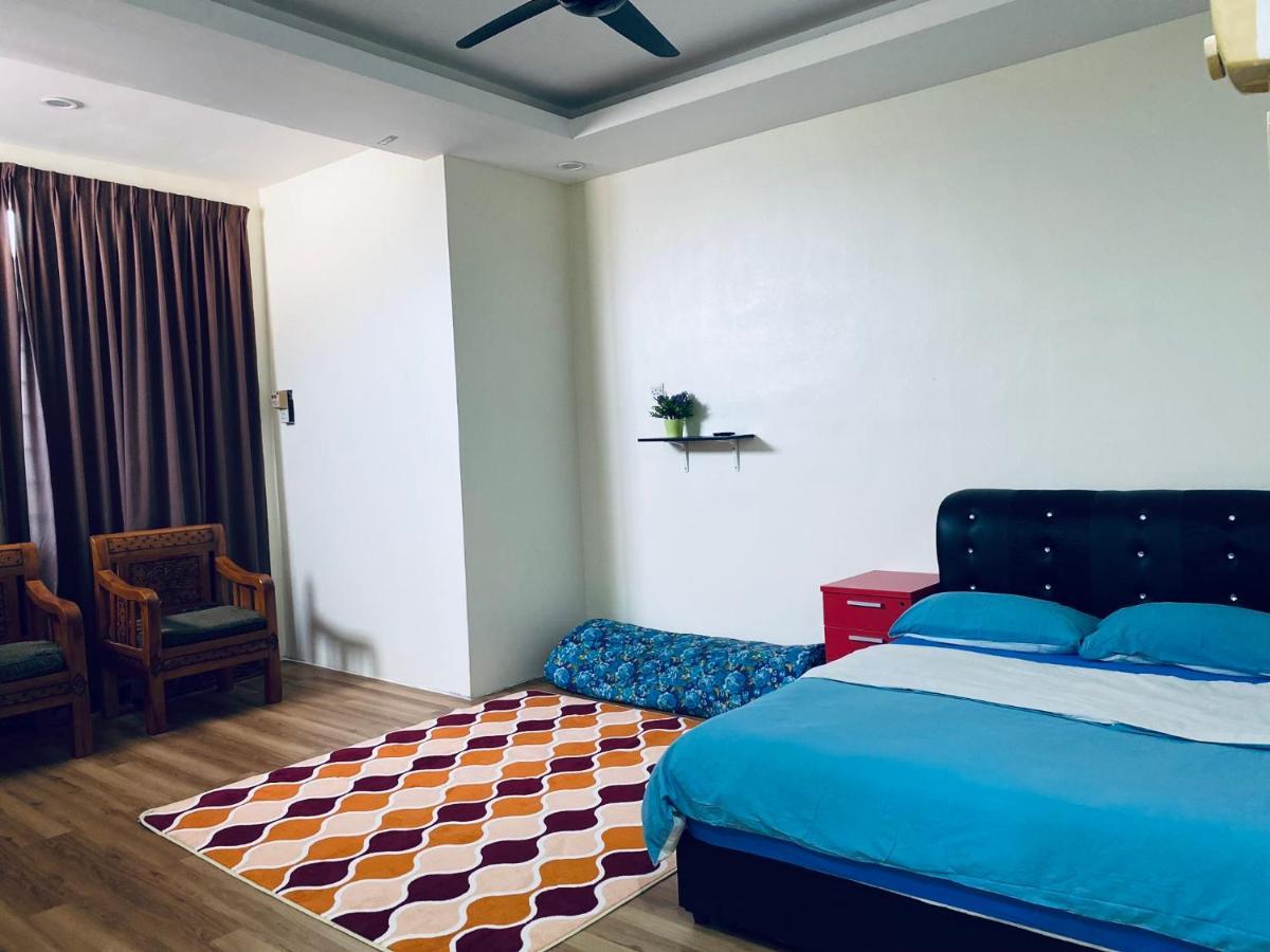 Casa Drezqi Homestay Melaka Private Pool ภายนอก รูปภาพ